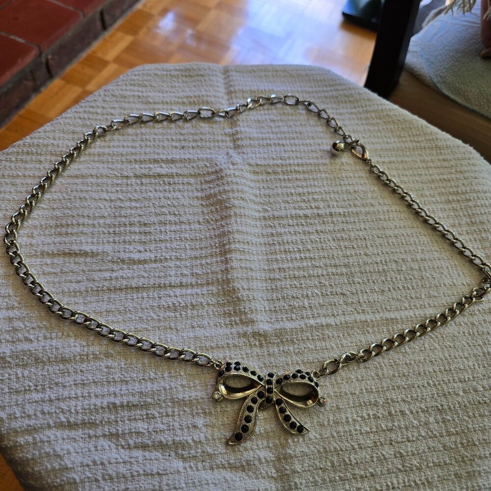 Vintage Silver Chain / Link Belt with Black Rhinestone Bow Detail​​